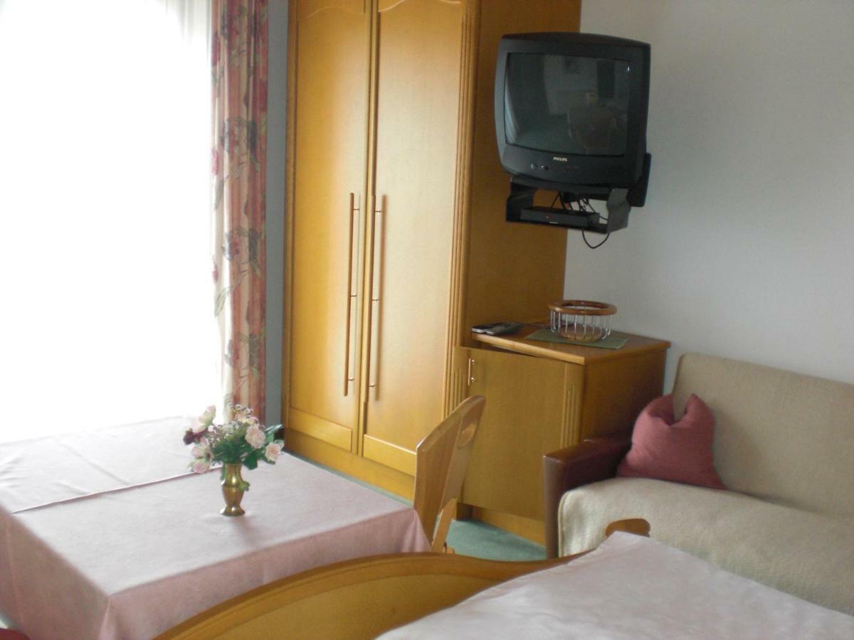 Sorli Pension Bodensdorf Buitenkant foto